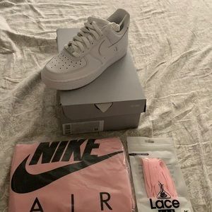 Nike Shirt and Nike AF1 woman’s
